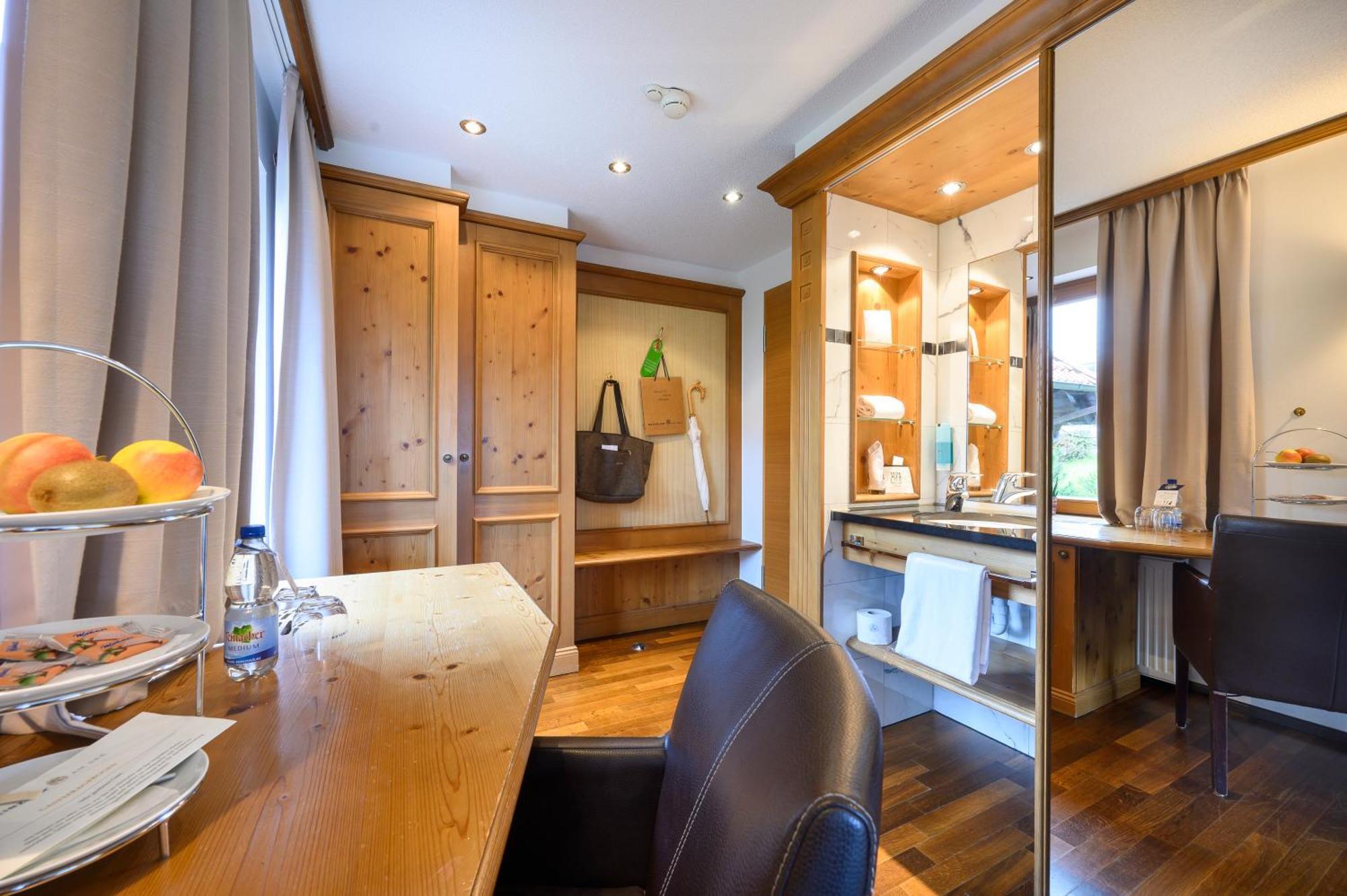 Hotel Heinzler Am See Immenstaad am Bodensee Phòng bức ảnh